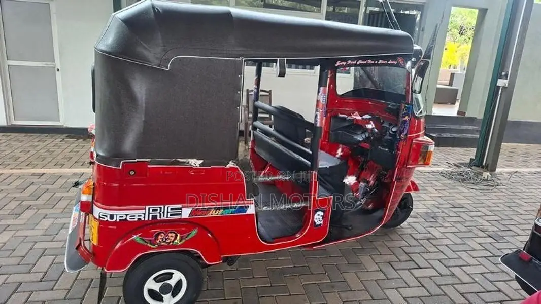 Bajaj RE 4 Strok 2011