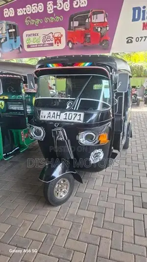 Bajaj RE 4 Strok 2013