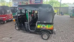 Bajaj RE 4 Strok 2013