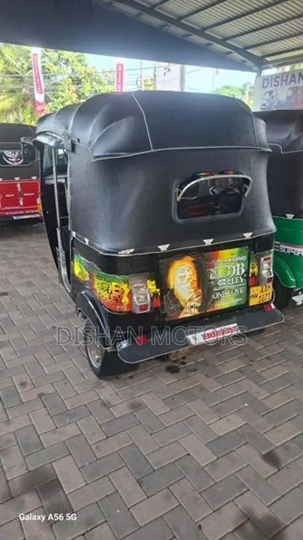 Bajaj RE 4 Strok 2013