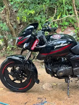 Bajaj Pulsar 180 2013