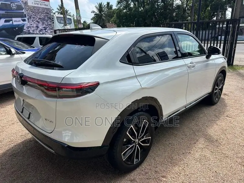 Honda Vezel Z Premium 10sp 360’ 2025