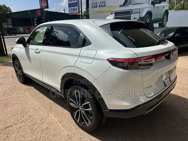 Honda Vezel Z Premium 10sp 360’ 2025