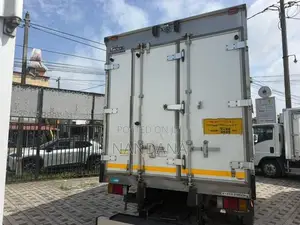 Isuzu Freezer 14.5 2018