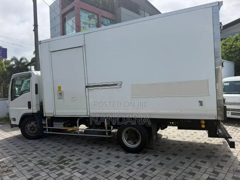Isuzu Freezer 14.5 2018