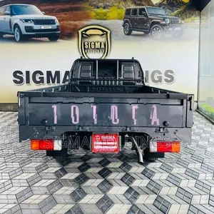 Toyota Hilux Champ LWB 2024