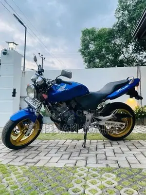 Honda Hornet 2005