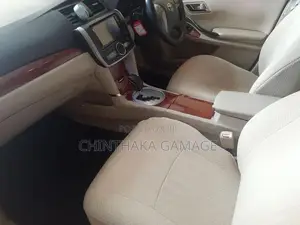 Toyota Premio 2013