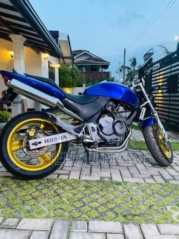 Honda Hornet 2005