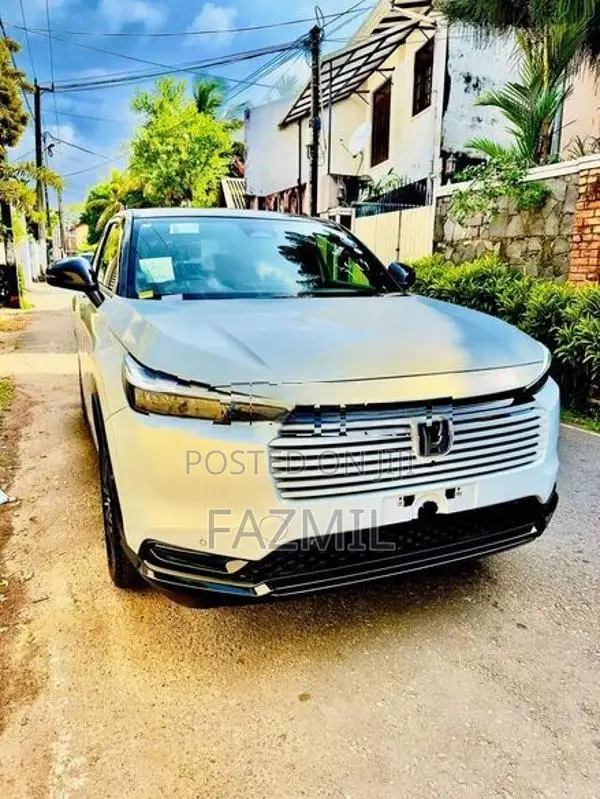 Honda Vezel Z Play Moon Roof 2026