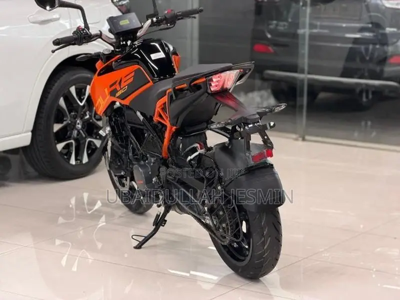 KTM Duke 160 2025