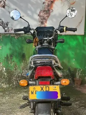 Bajaj CT100 2011