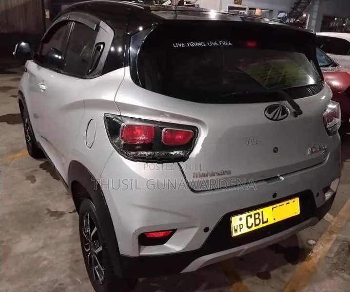 Mahindra KUV 100 2020