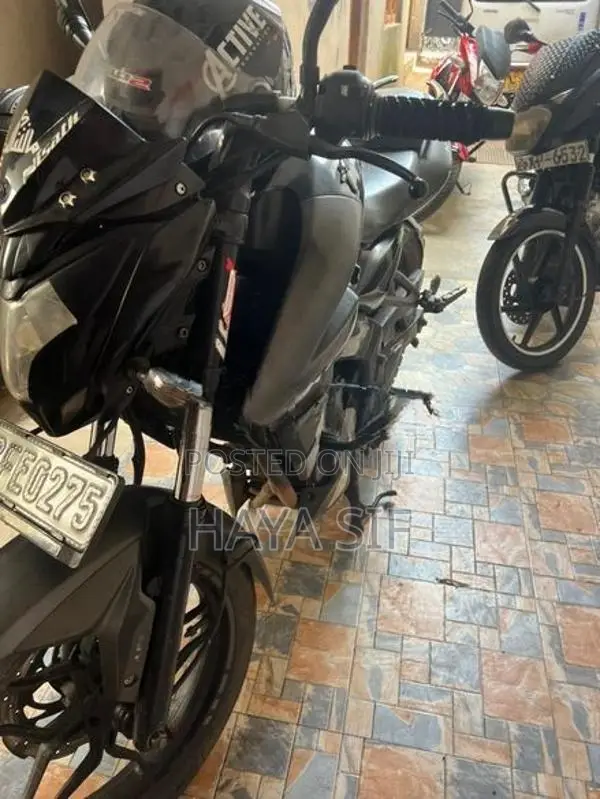 Bajaj Pulsar NS200 2017