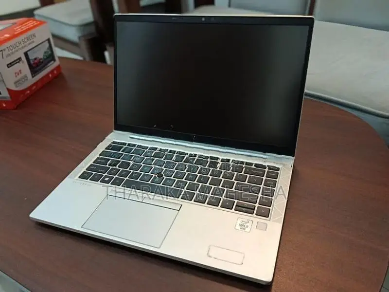 Core i7-10610U (10th Gen) 256 SSD 08GB RAM
