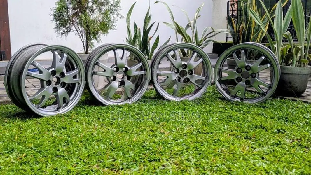 Prius W30 15 Inch Alloy Wheel