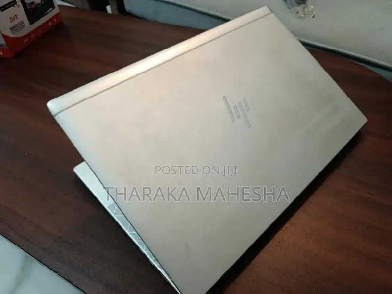 Core i7-10610U (10th Gen) 256 SSD 08GB RAM