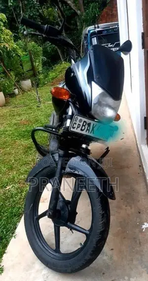 Bajaj Platina 100 2013