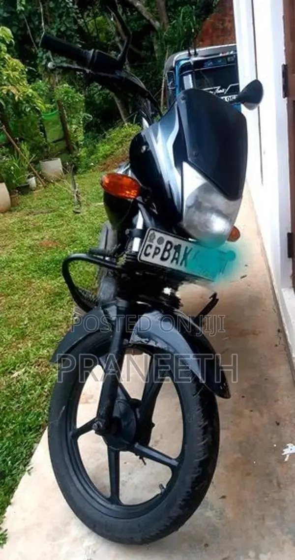 Bajaj Platina 100 2013