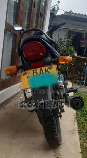 Bajaj Platina 100 2013