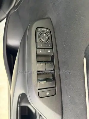 Toyota Yaris X Grade 2024