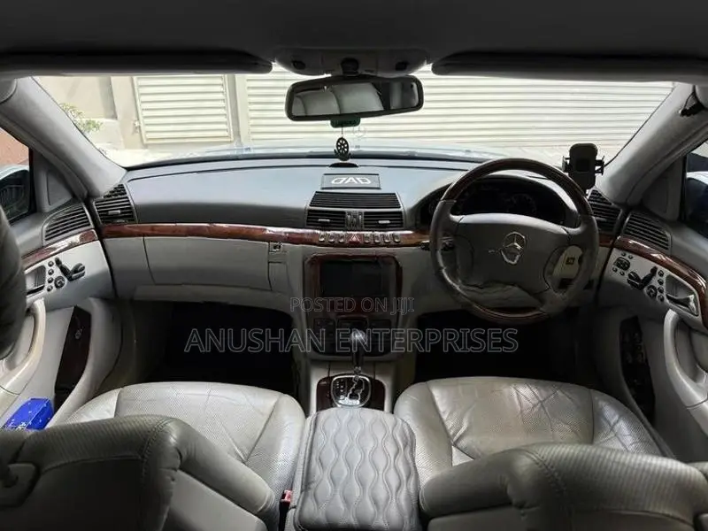 Mercedes Benz S320 2000