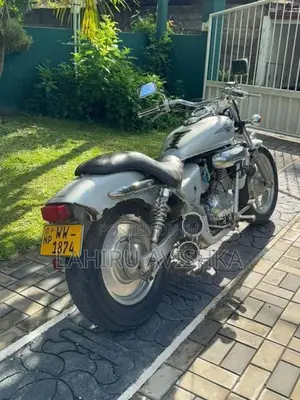 Honda Magna 250 2012