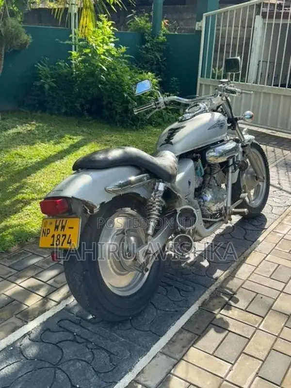 Honda Magna 250 2012