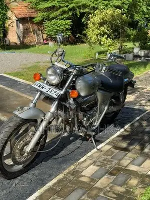 Honda Magna 250 2012