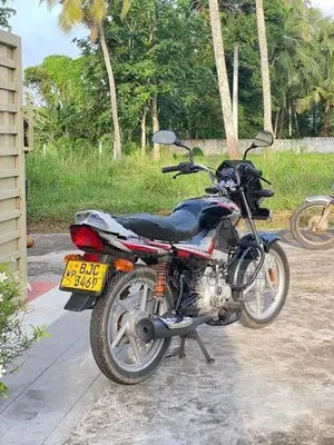 Bajaj CT100 2022