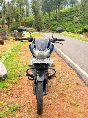 Bajaj Discover 150 2012