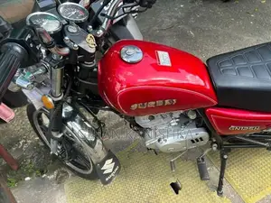 Suzuki GN 125 2025