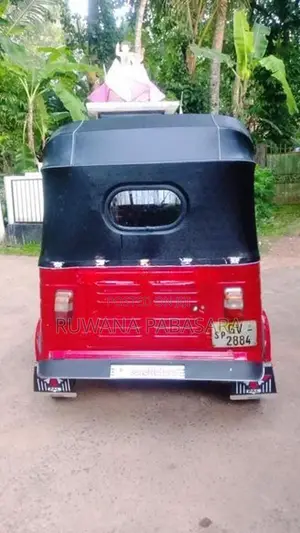 Bajaj RE 2002