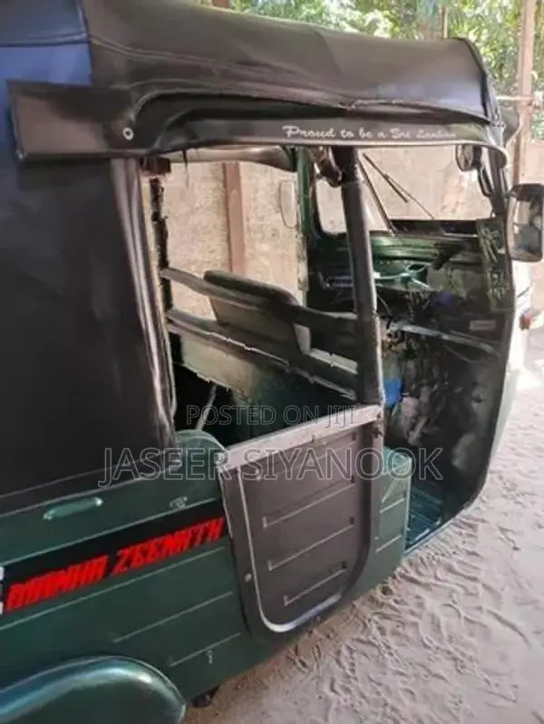 Bajaj RE 1989