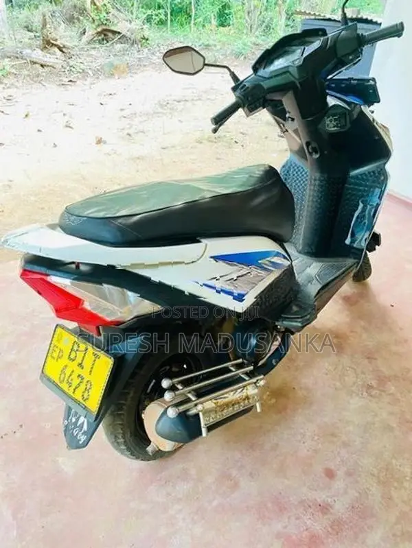 Honda Dio SCV 2019