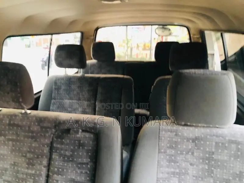 Toyota Dolphin LH113 1991