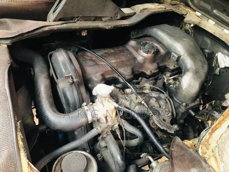 Toyota Dolphin LH113 1991