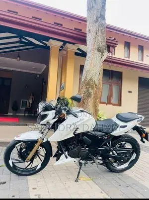 TVS Apache RTR 200 2017