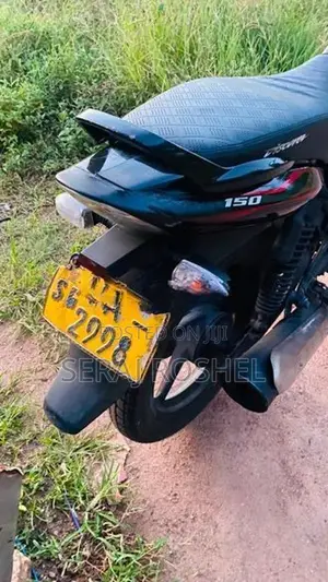 Bajaj Discover 2011