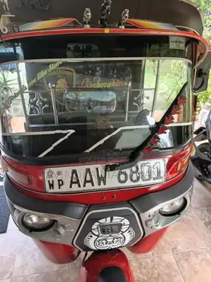 Bajaj RE 2015