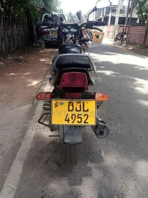 Bajaj CT100 2024