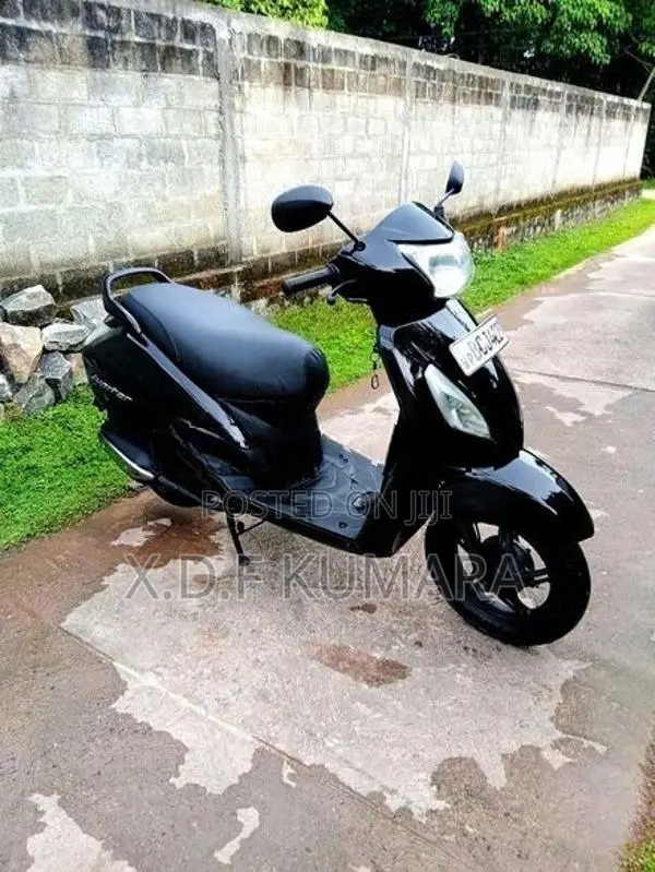 TVS Jupiter 2015
