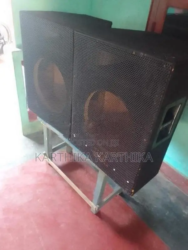 JBL Speaker Set