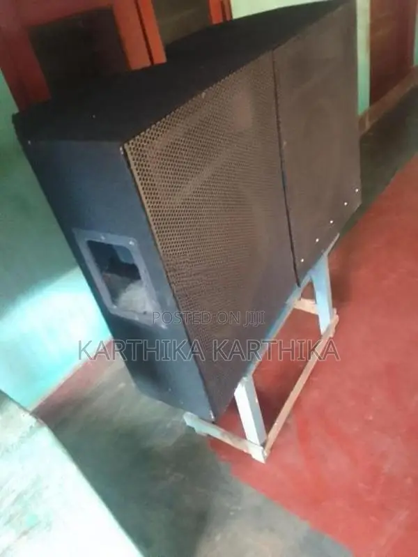 JBL Speaker Set