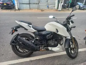 TVS Apache 2016
