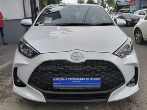 Toyota Yaris X Grade 2024
