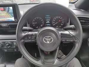 Toyota Yaris X Grade 2024