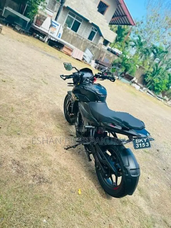 Bajaj Pulsar NS200 BS7 2025
