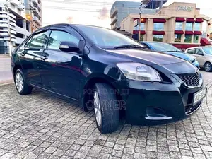 Toyota Yaris 2011