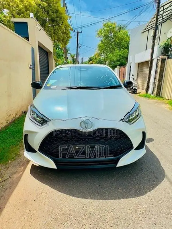 Toyota Yaris G LED BSM 4 WAY 2026